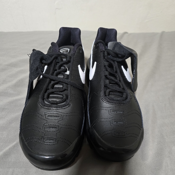 Nike Women's Air Max Plus Size 7.5 Tiempo Black White. - Picture 4 of 8